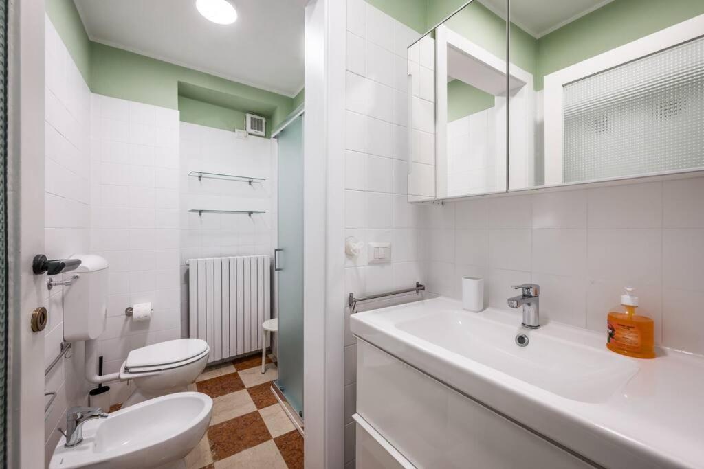 Casa Camilla - Arty Suite Nel Centro Storico Parma Esterno foto